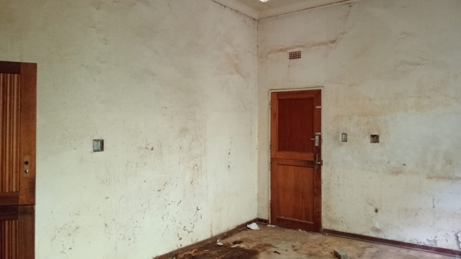 5 Bedroom Property for Sale in Waverley Free State